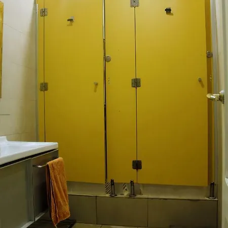 Hostel Tgnrooms